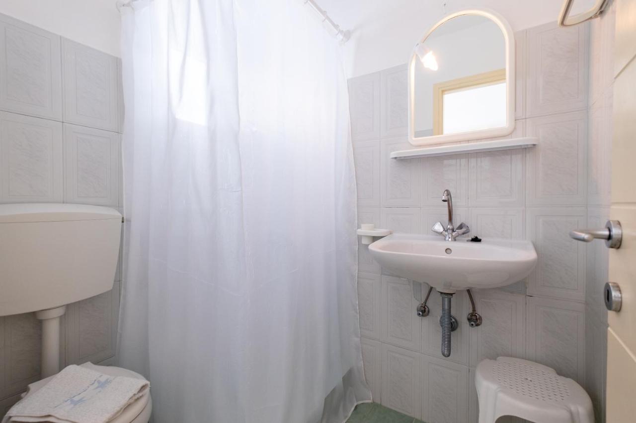 Lorenzo Studios And Suites Paros Науса Экстерьер фото
